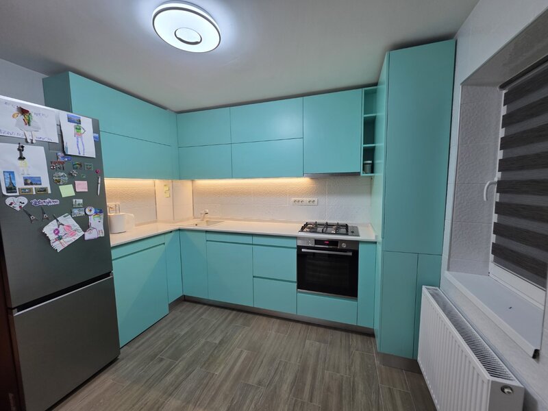 Metrou Lujerului, Piata Veteranilor, stradal pe Iuliu Maniu, centrala